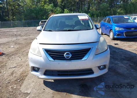 2013 Nissan Versa 1.6 Sv z USA, uszkodzony, nr VIN 3N1CN7AP0DL820481